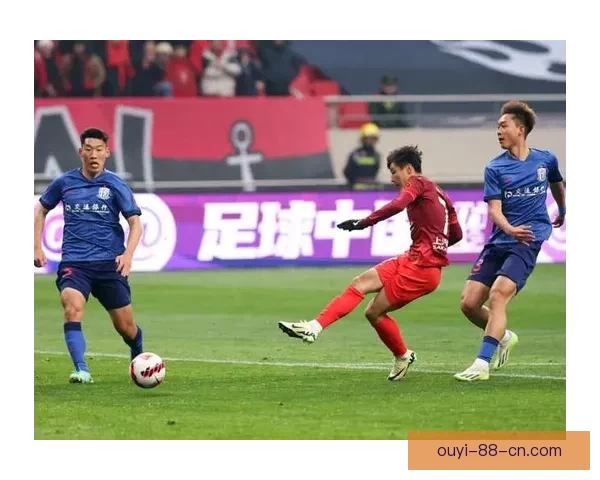 武磊职业生涯精彩瞬间回顾与中国足球影响力分析